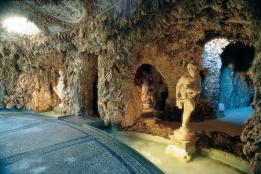 Villa Litta Ninfeo - Emiciclo, grotte